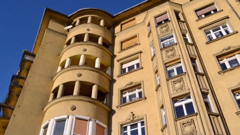 Róth Miksától Róth Miksáig: várostörténeti kalandozás // Erzsébetváros lakóinak